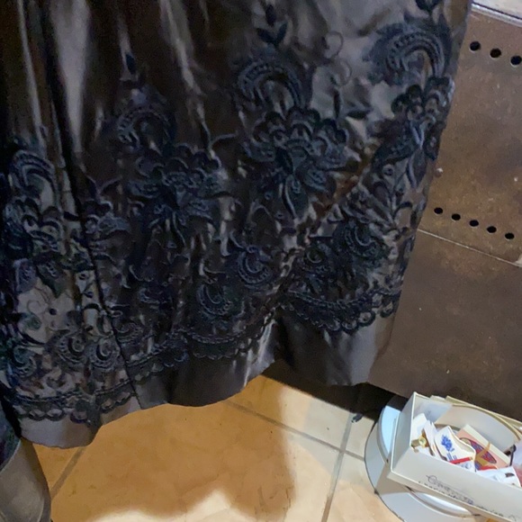 Mink Coat Size Small (chocolate brown and black ) - Picture 5 of 6